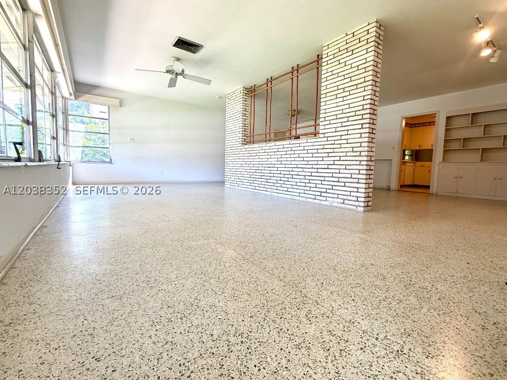 1235 Jefferson St 0