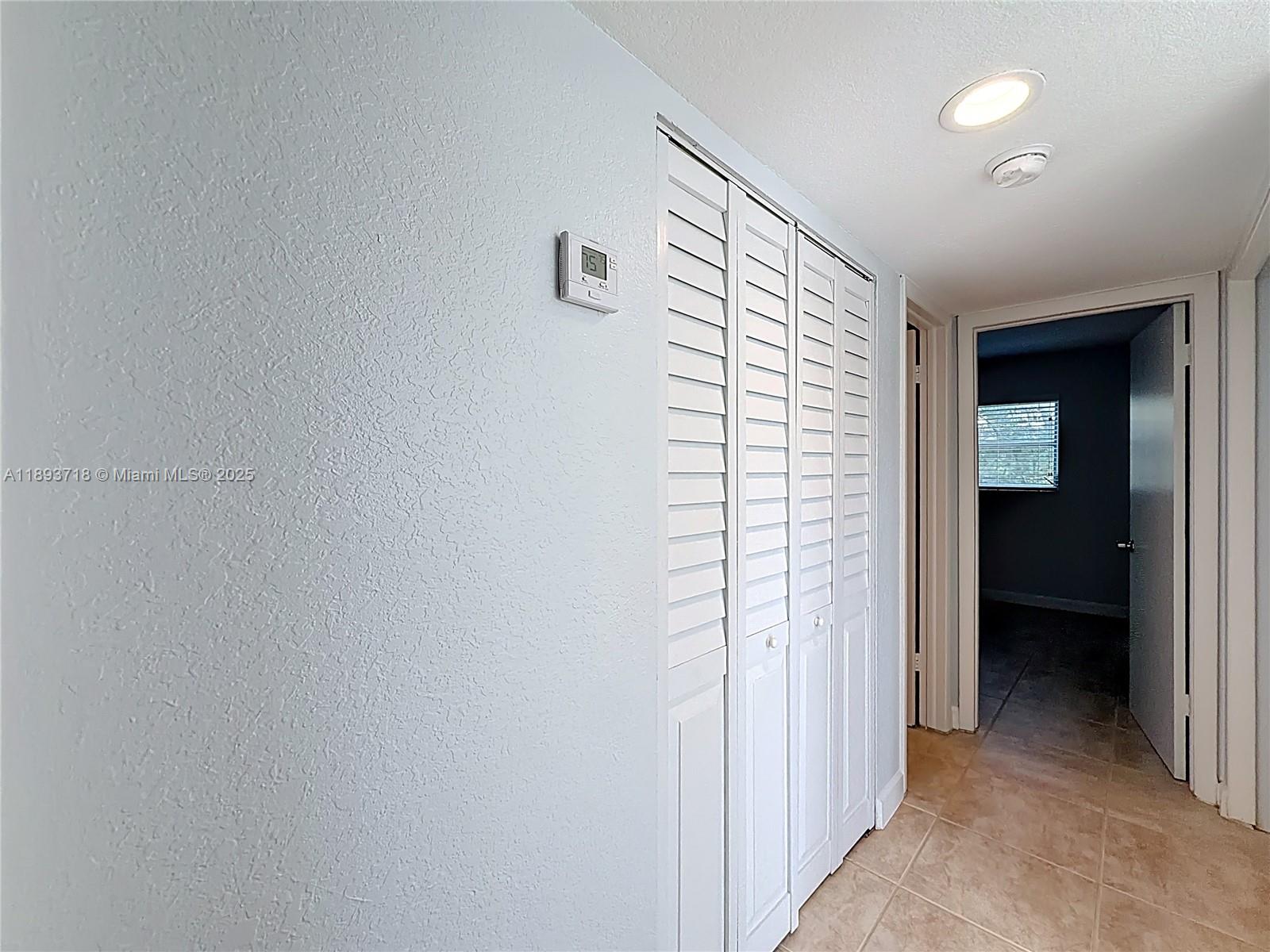 WILTON VILLAGE CONDO - Residential Lease