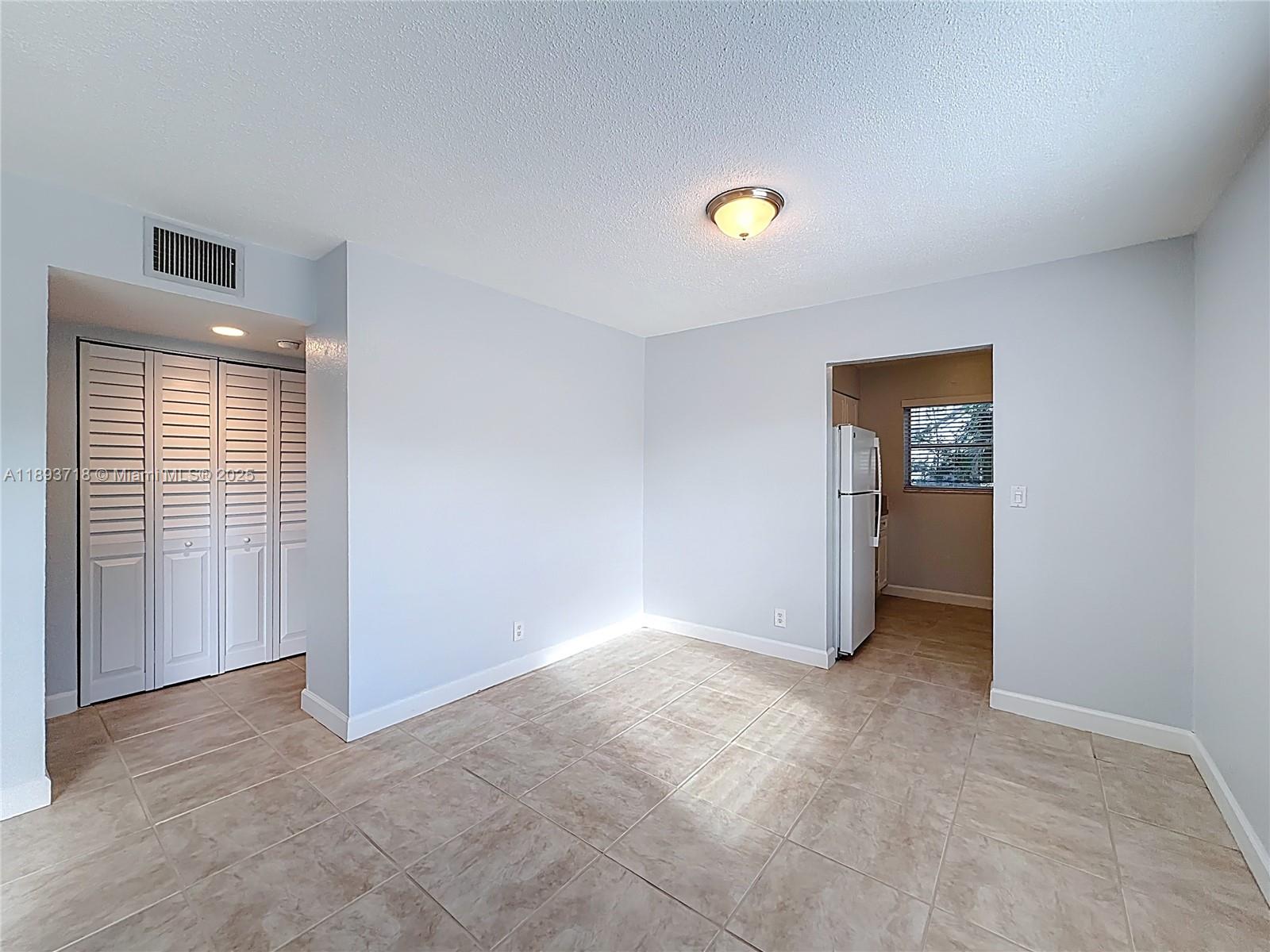 WILTON VILLAGE CONDO - Residential Lease
