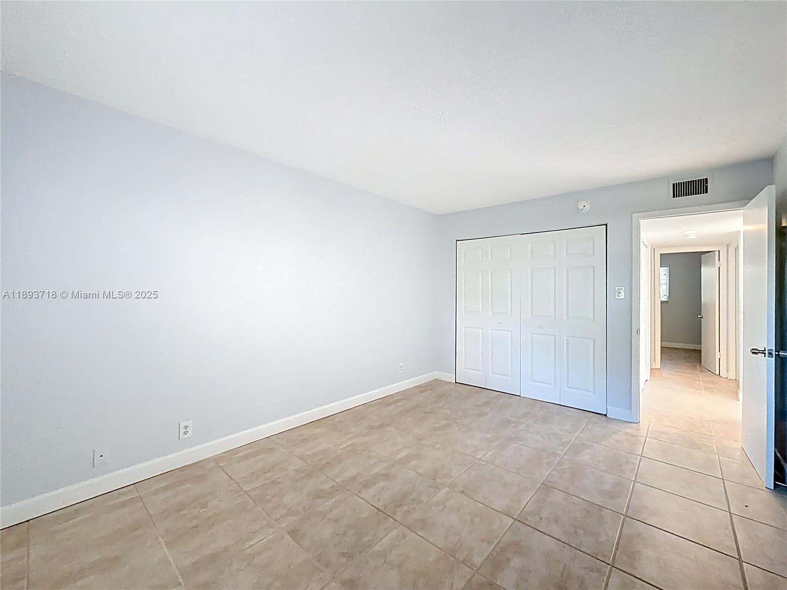 WILTON VILLAGE CONDO - Residential Lease