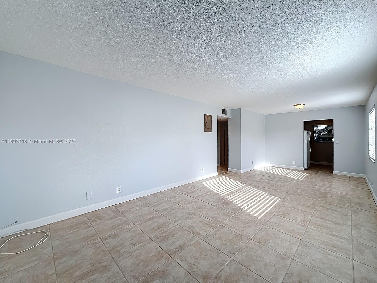 WILTON VILLAGE CONDO - Residential Lease