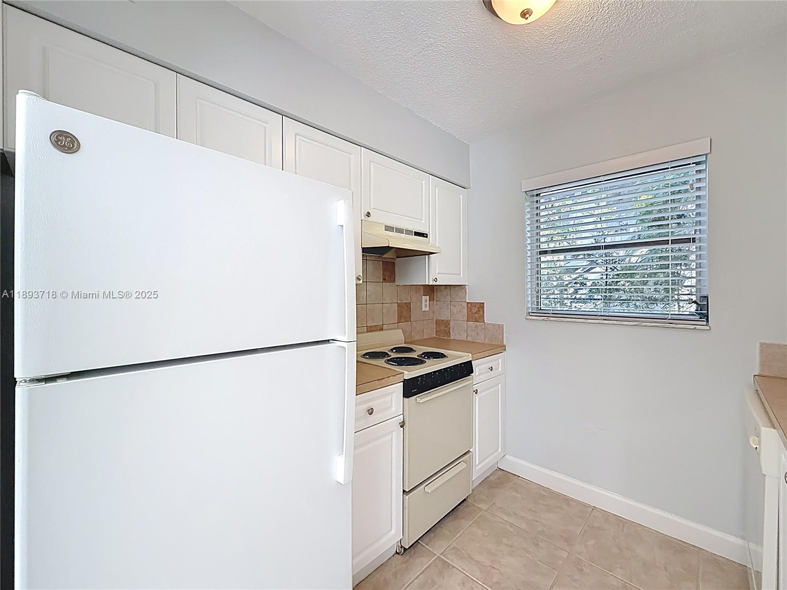 WILTON VILLAGE CONDO - Residential Lease