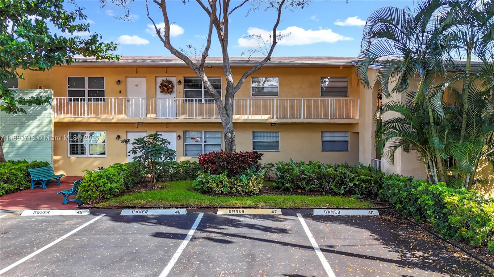 This charming first floor, 2-bedroom, 1-bathroom home located in the vibrant community of Wilton Manors, FL, is available for rent at $2,000.00 per month. This property features a refreshing pool, perfect for relaxation or entertaining guests. The bright, airy corner location allows for plenty of natural light throughout.
Enjoy the convenience of two parking spots and an unbeatable location where you can walk to Wilton Drive’s restaurants, shops, and nightlife. Offering both comfort and accessibility, this home is an ideal choice for renters looking to experience the best of Wilton Manors and Florida living.