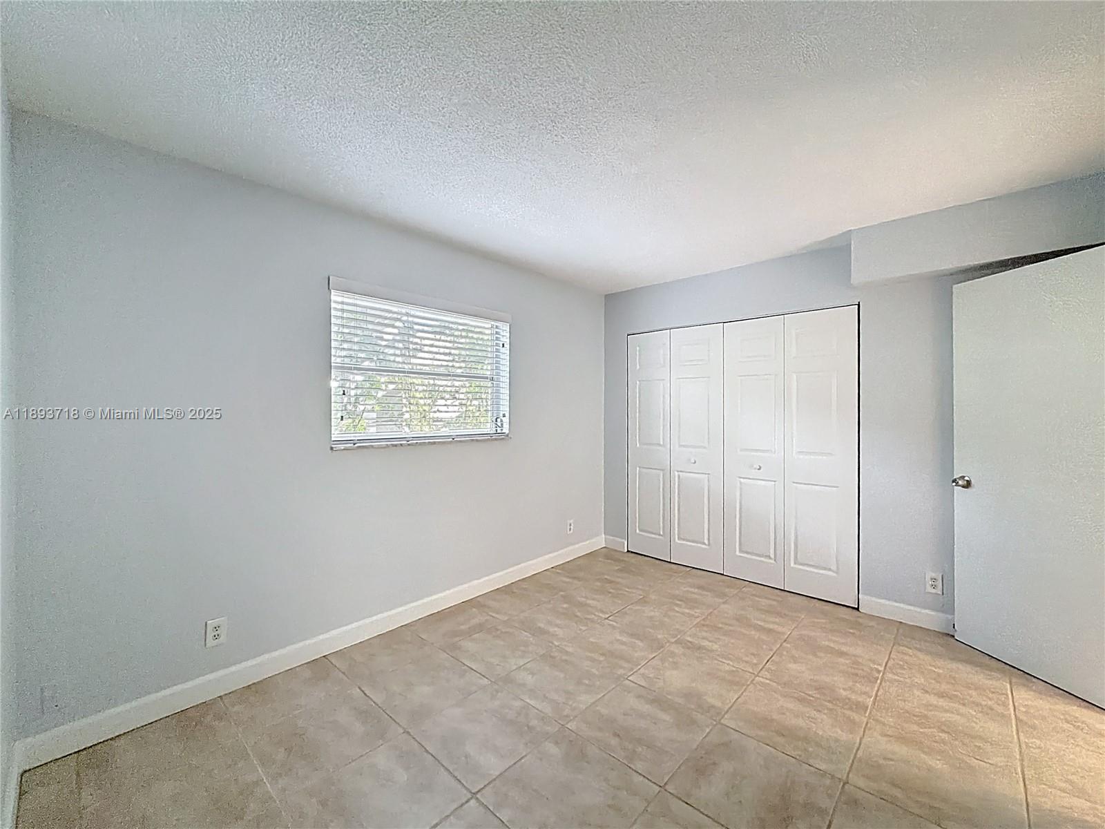 WILTON VILLAGE CONDO - Residential Lease