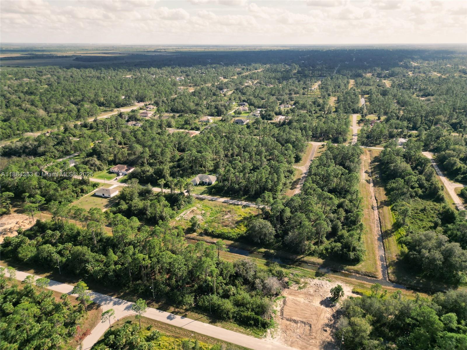 LEHIGH ACRES - Land