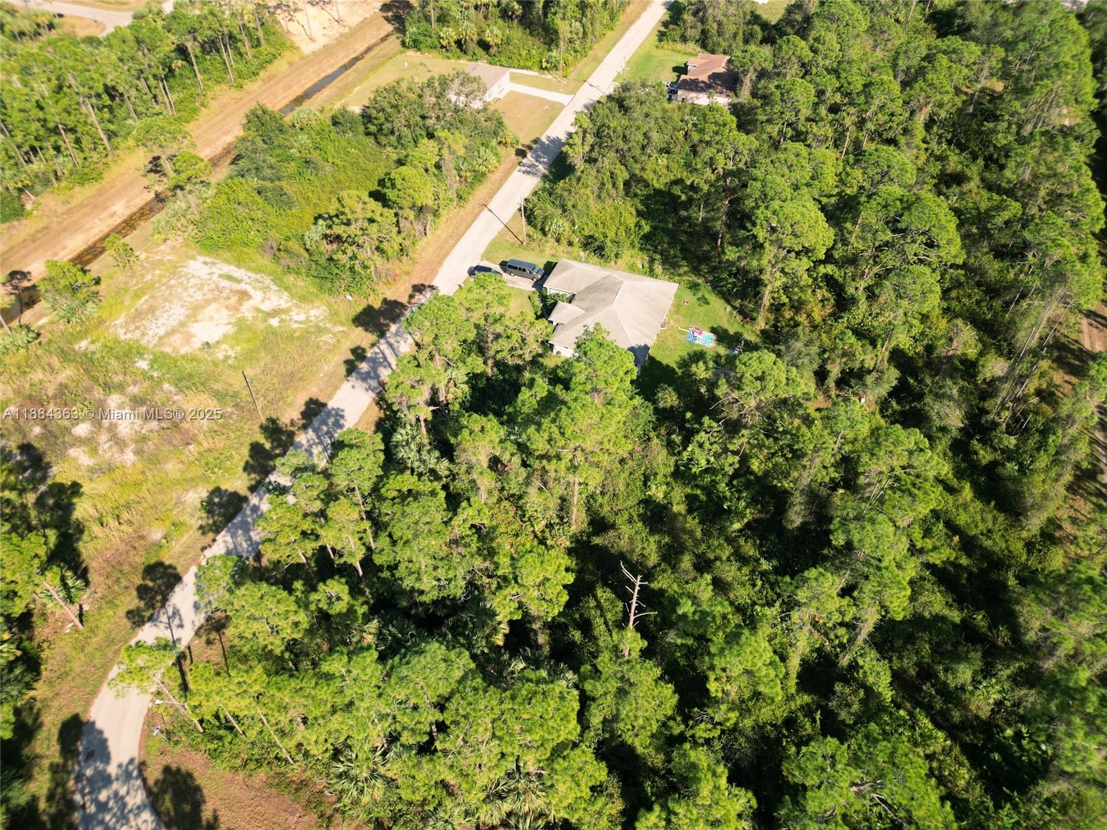 LEHIGH ACRES - Land