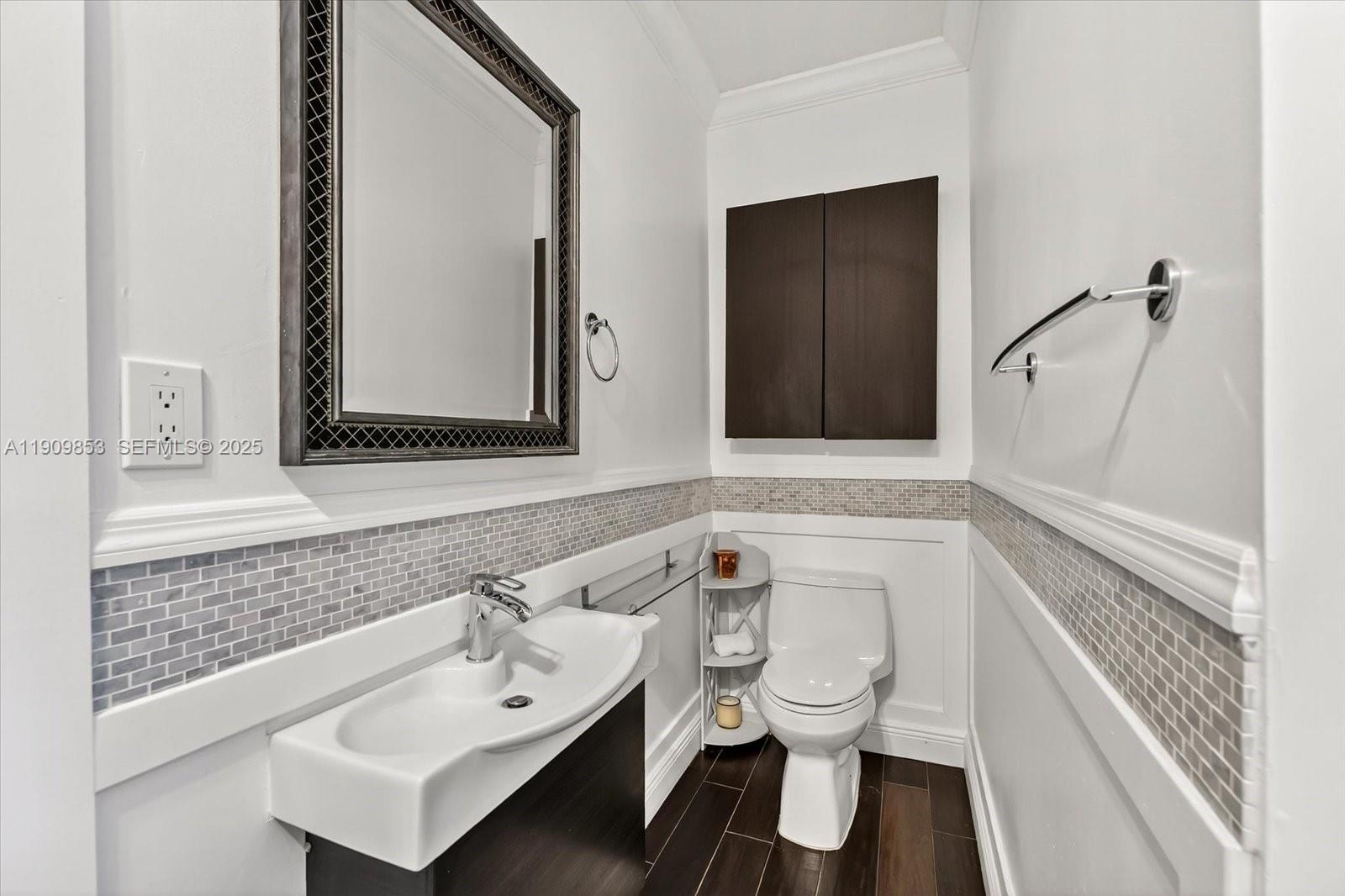 LAGO MAR COLONY - Residential