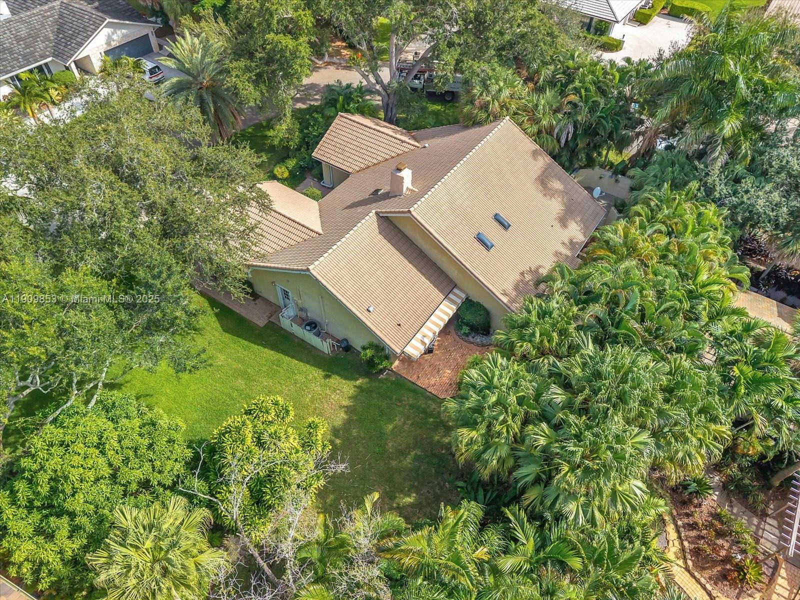 LAGO MAR COLONY - Residential