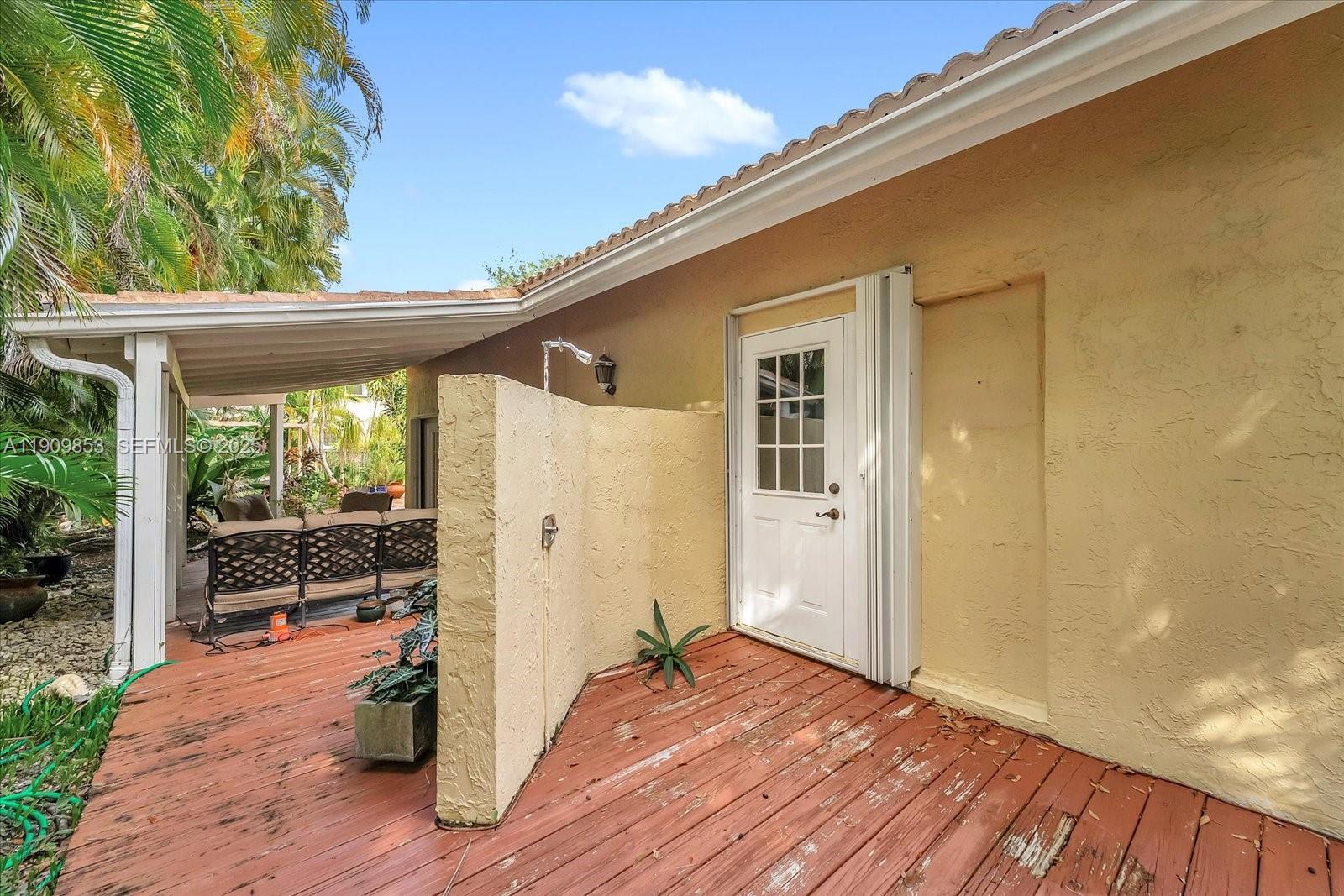 LAGO MAR COLONY - Residential