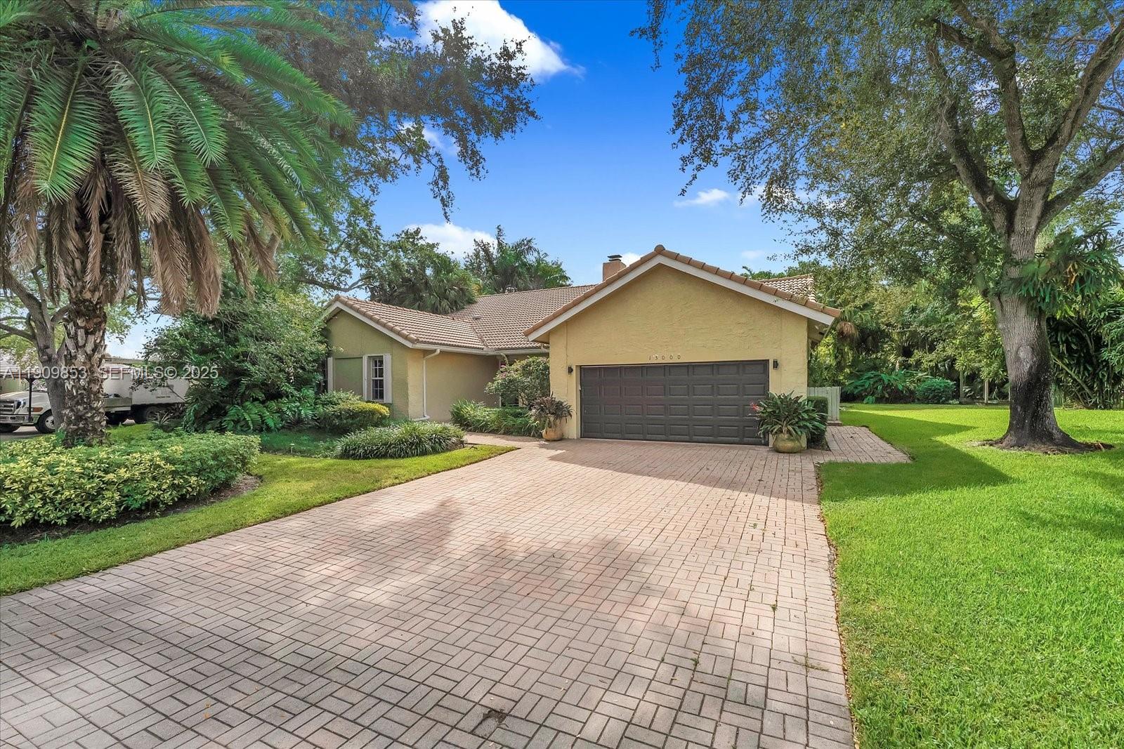 LAGO MAR COLONY - Residential