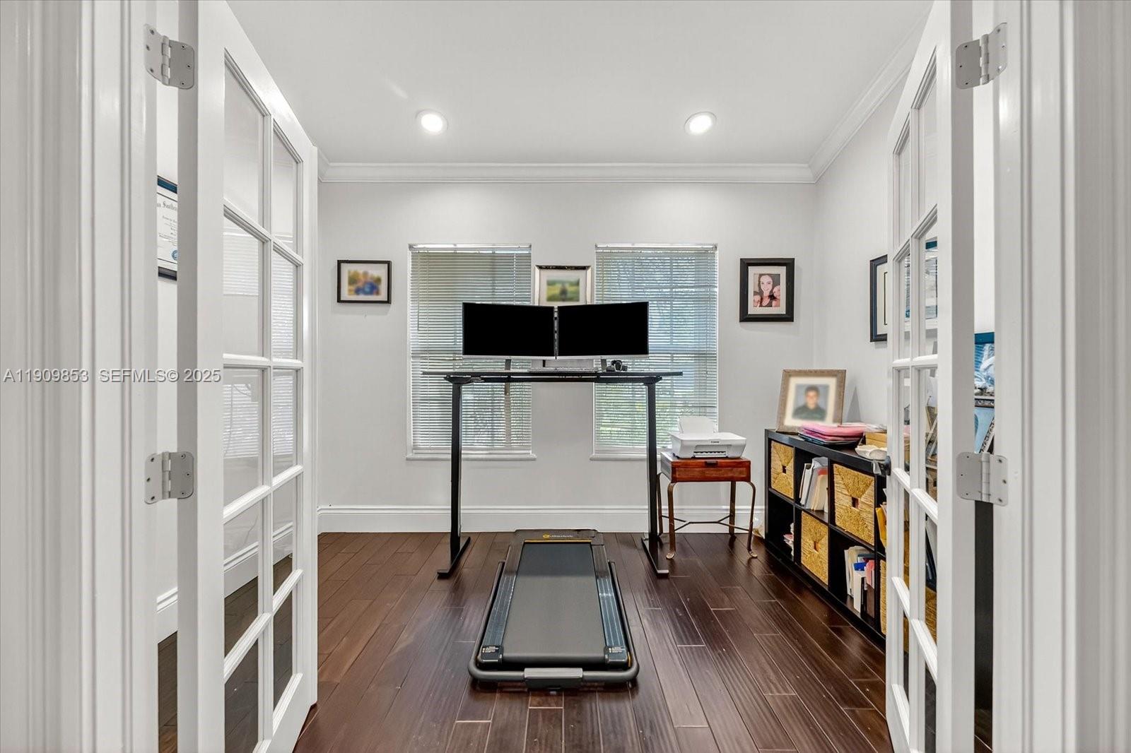 LAGO MAR COLONY - Residential