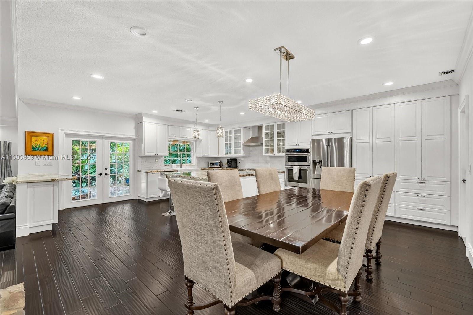 LAGO MAR COLONY - Residential