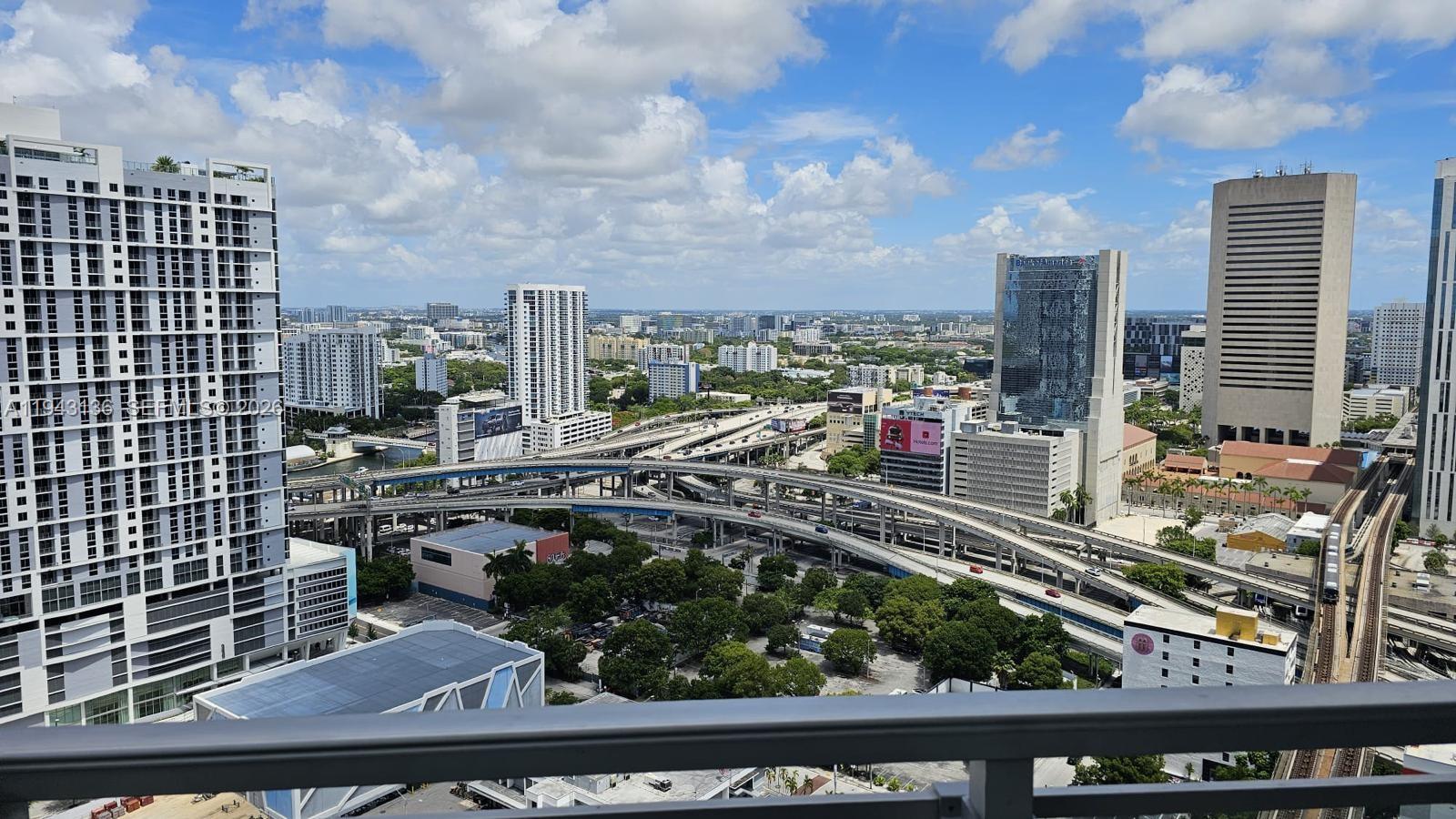 IVY CONDO - Residential Lease