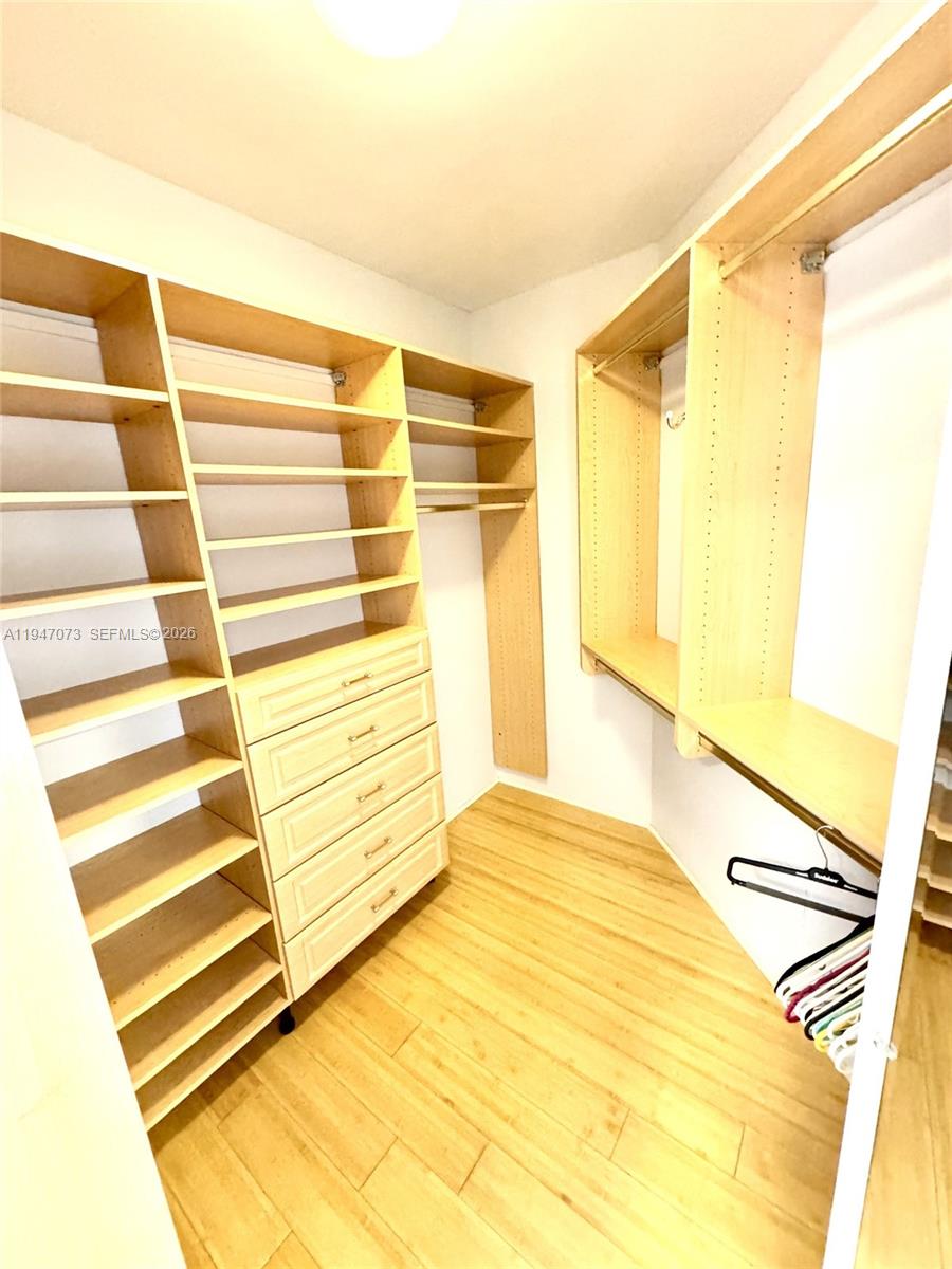 WILLIAMS ISlAND - Residential