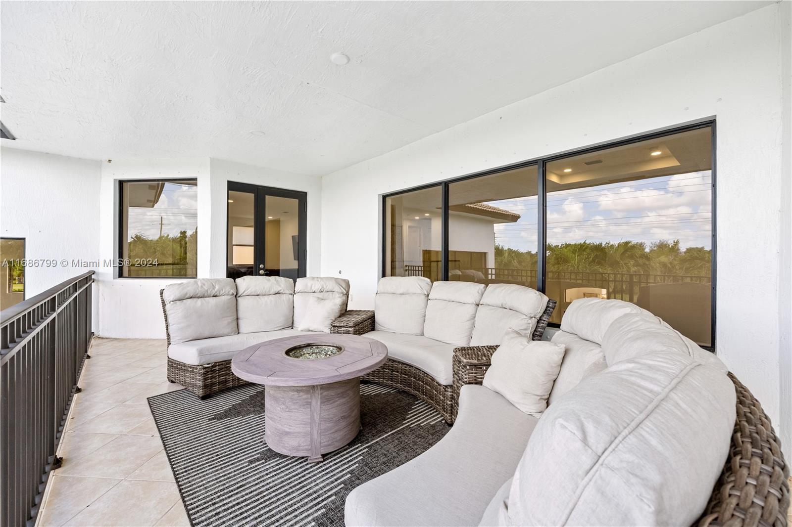 BOYNTON WATERS WEST 2 - Residential