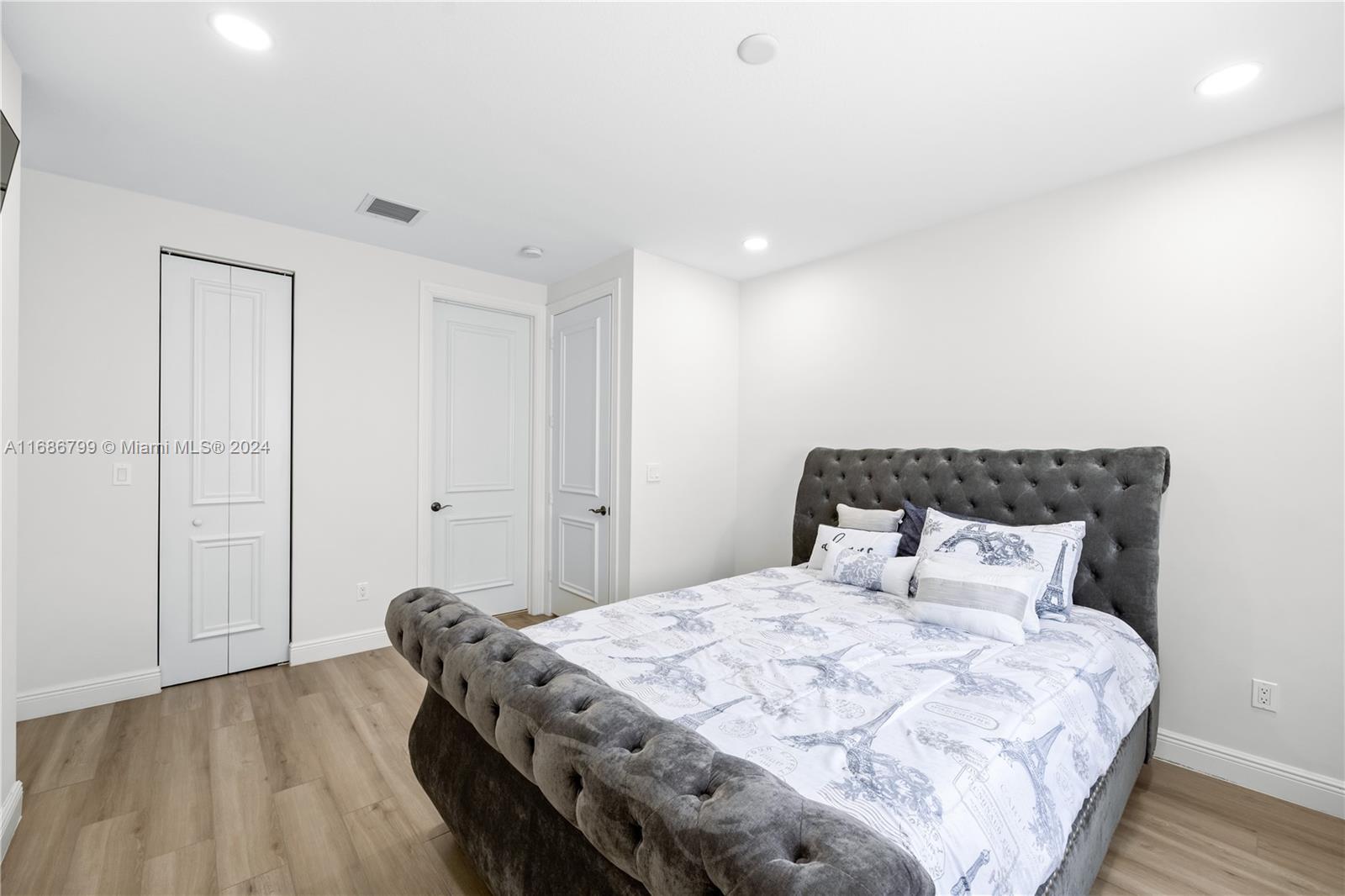 BOYNTON WATERS WEST 2 - Residential