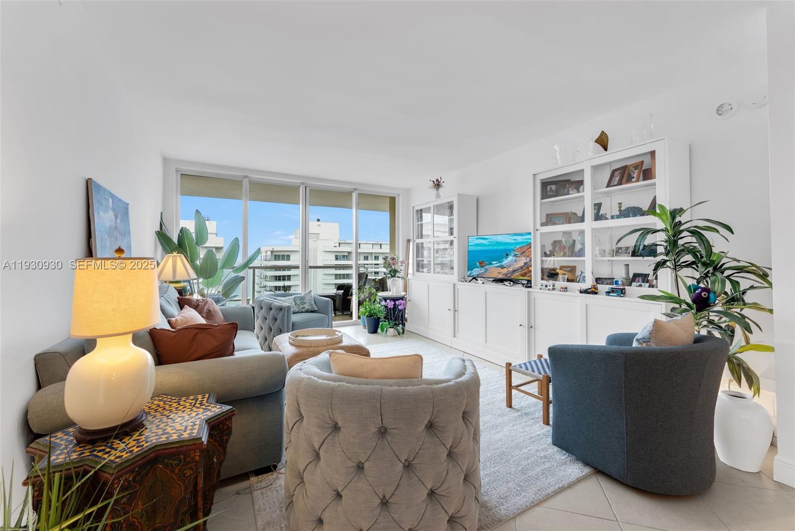 5600 CONDO - Residential Lease