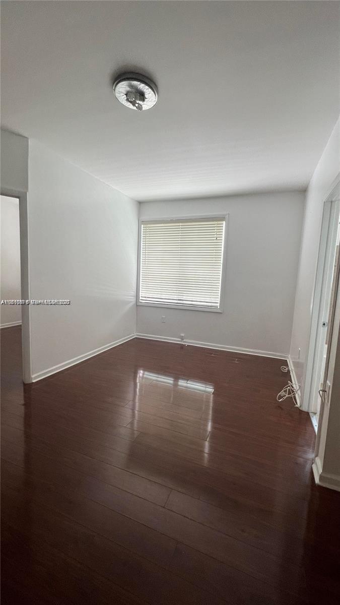 THE ELAINE CONDO - Residential