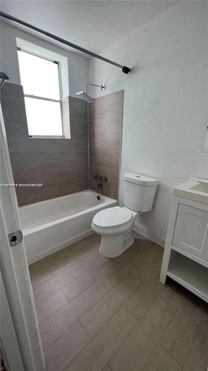THE ELAINE CONDO - Residential