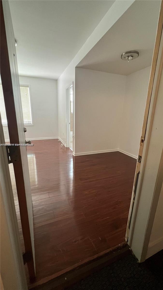 THE ELAINE CONDO - Residential