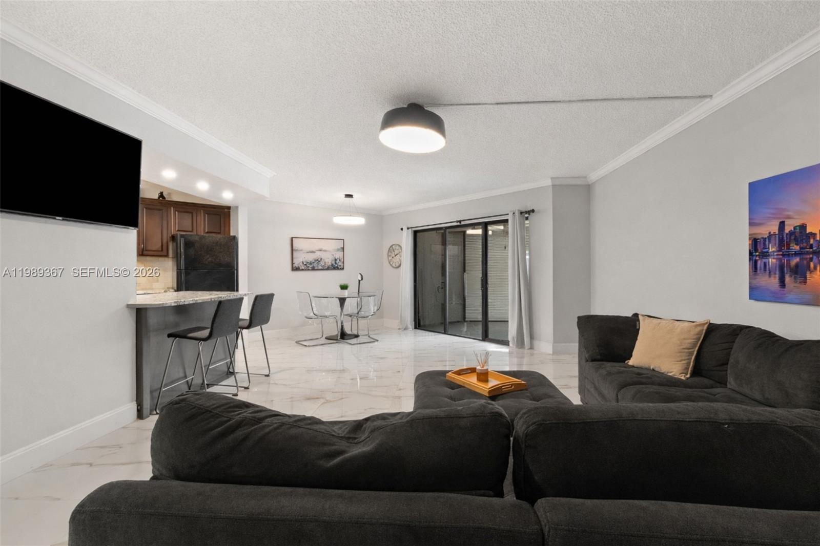 PLANTATION CLUB B CONDO - Residential