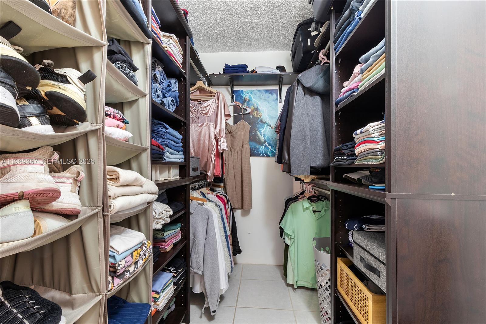 PLANTATION CLUB B CONDO - Residential