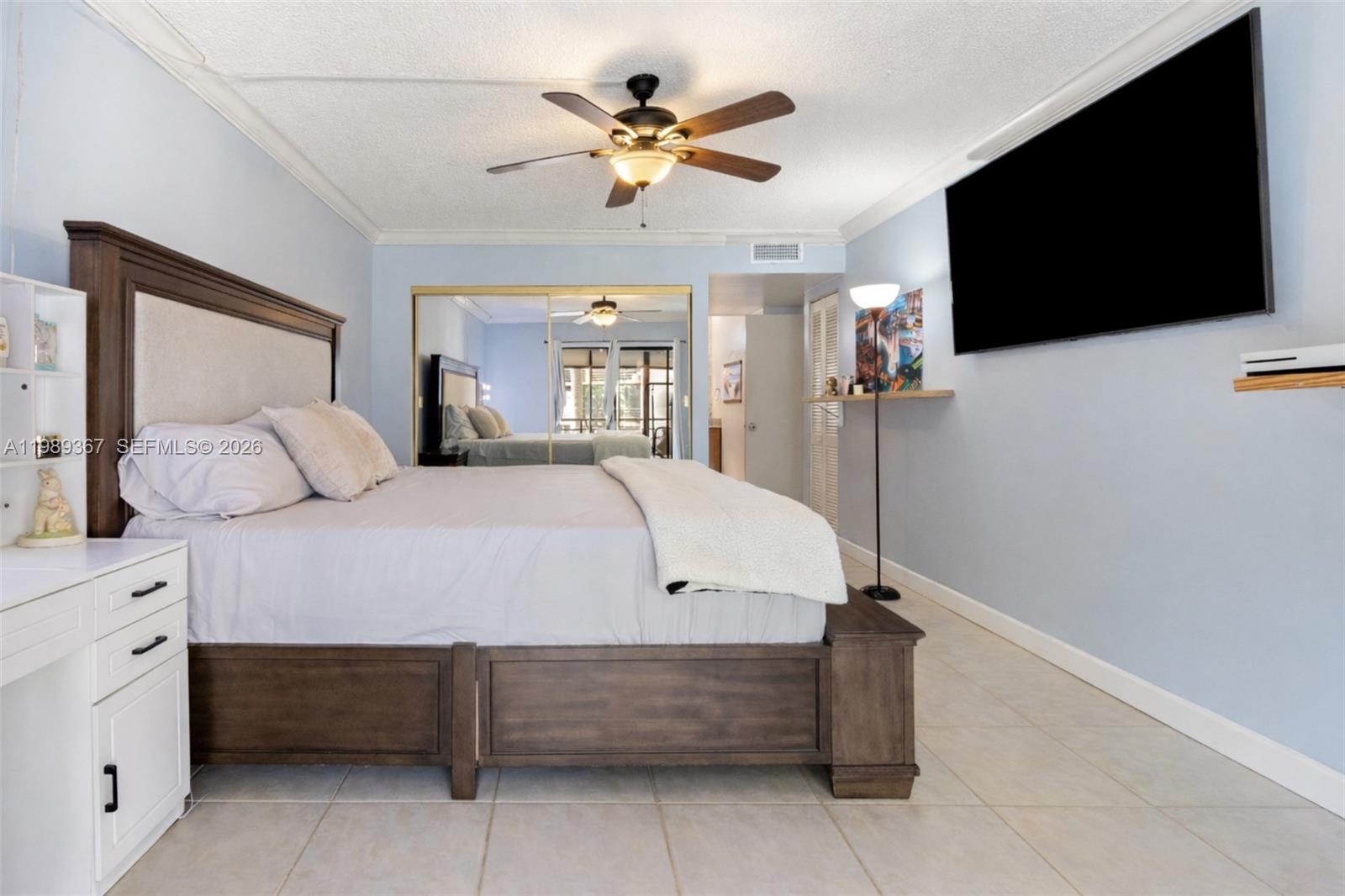 PLANTATION CLUB B CONDO - Residential