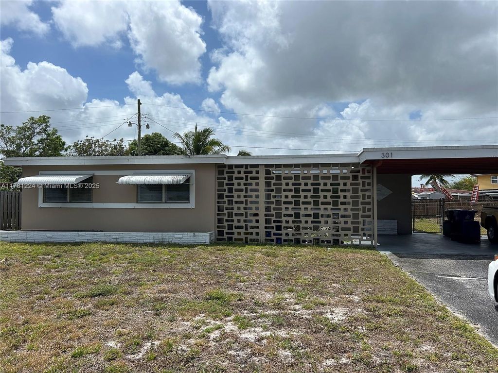 Photo of 301 Pennsylvania Ave, Fort Lauderdale, FL 33312 (MLS # A11781224)