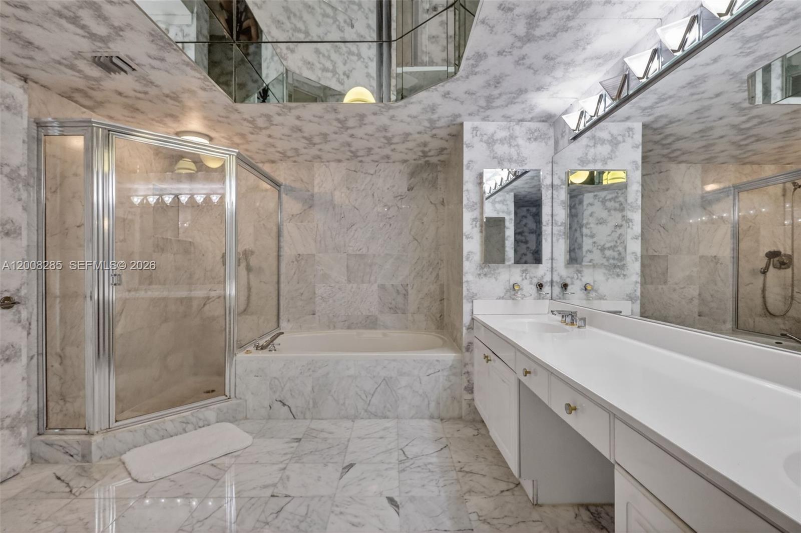 HARBORSIDE AT THE WATERWA - Residential