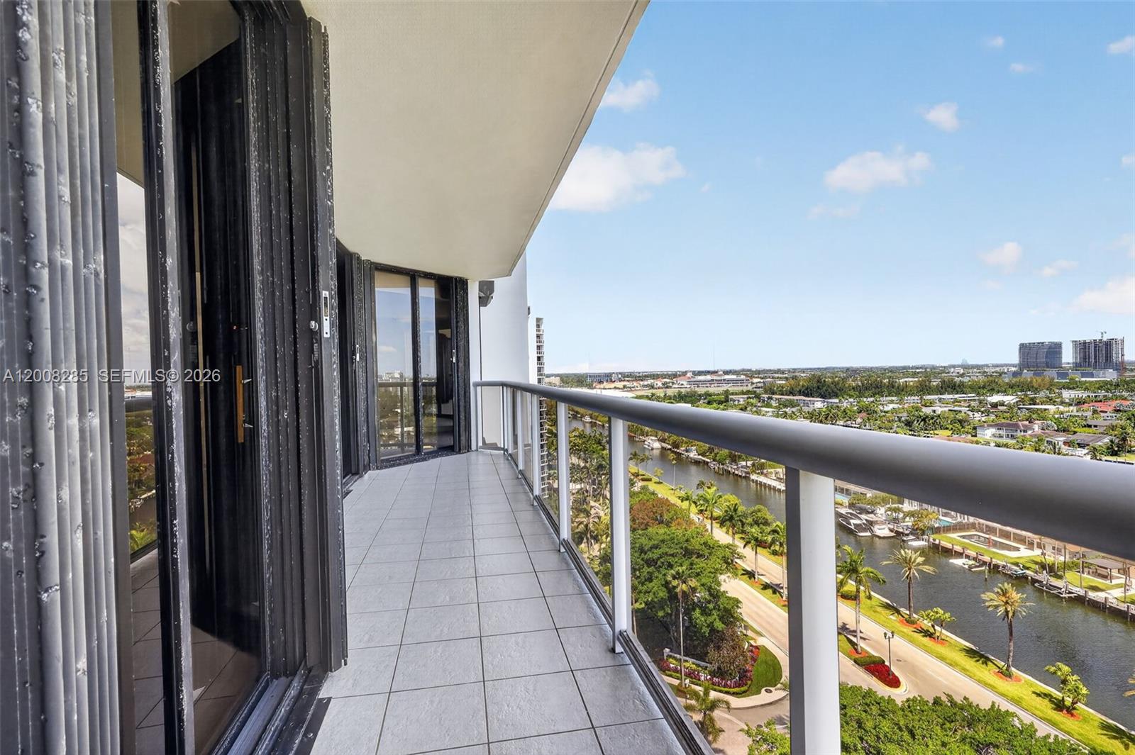 HARBORSIDE AT THE WATERWA - Residential