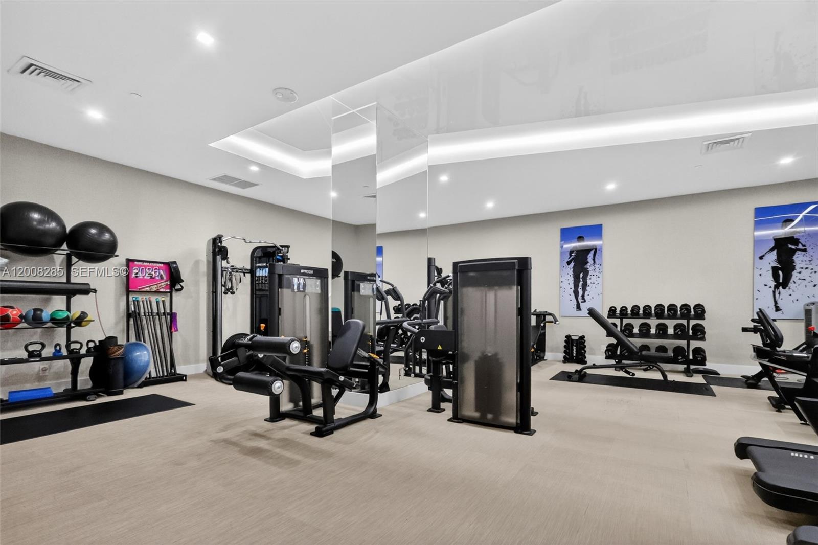 HARBORSIDE AT THE WATERWA - Residential