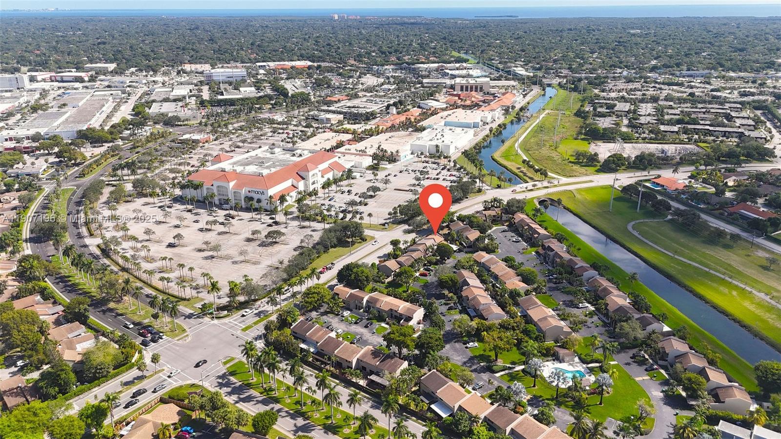 BRIAR BAY TOWNHOUSE EST - Residential Lease