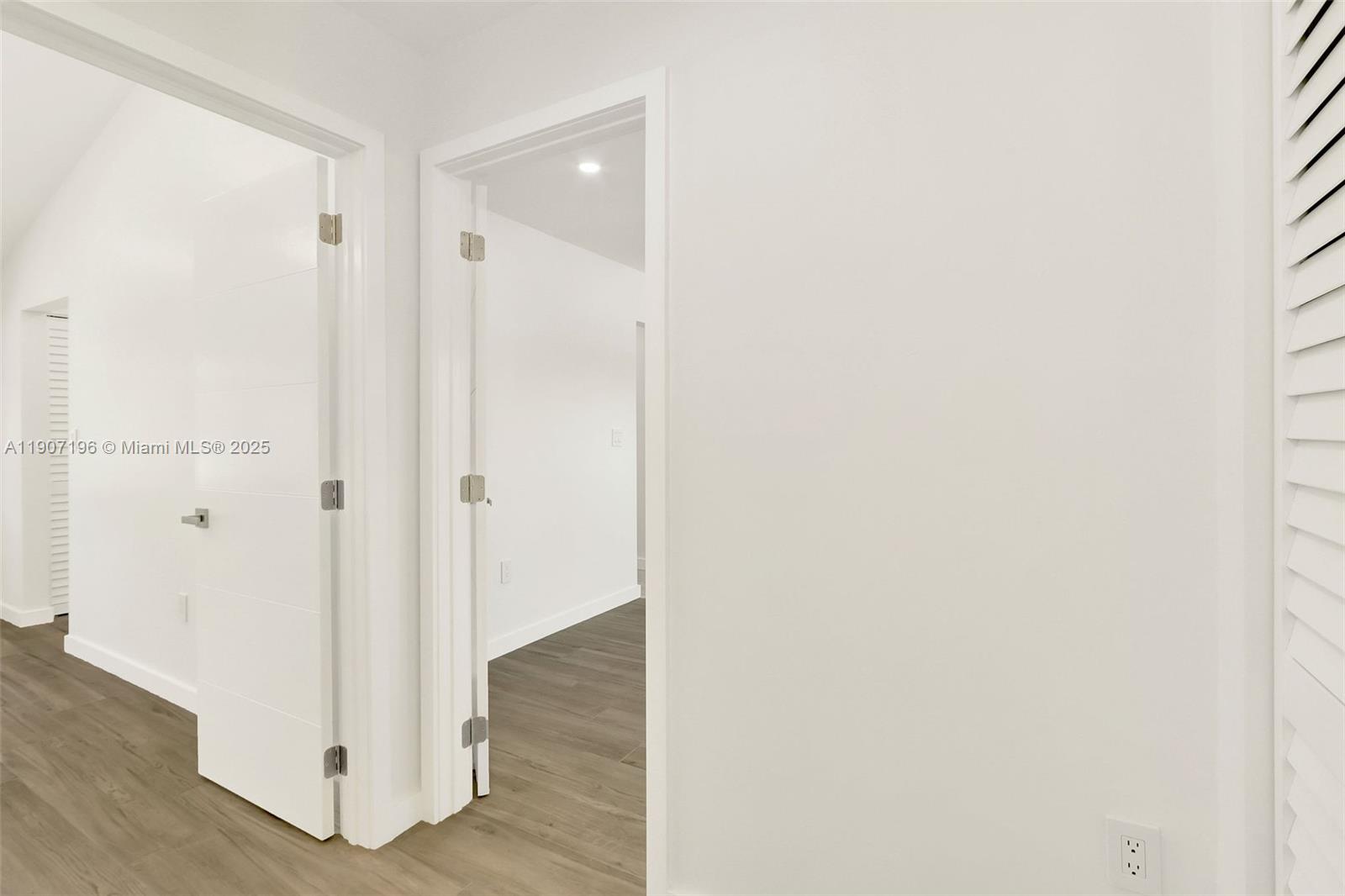 BRIAR BAY TOWNHOUSE EST - Residential Lease