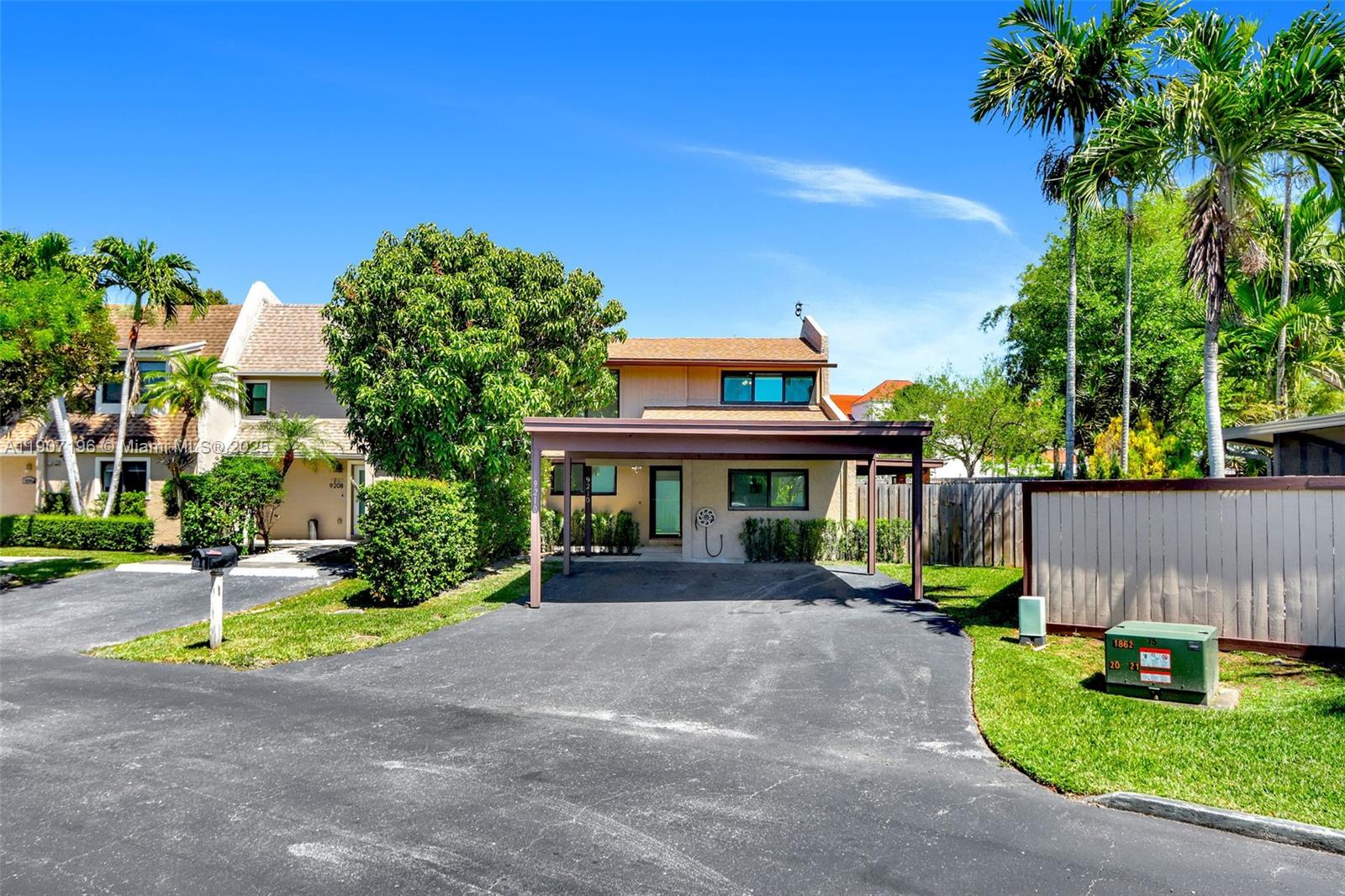 BRIAR BAY TOWNHOUSE EST - Residential Lease