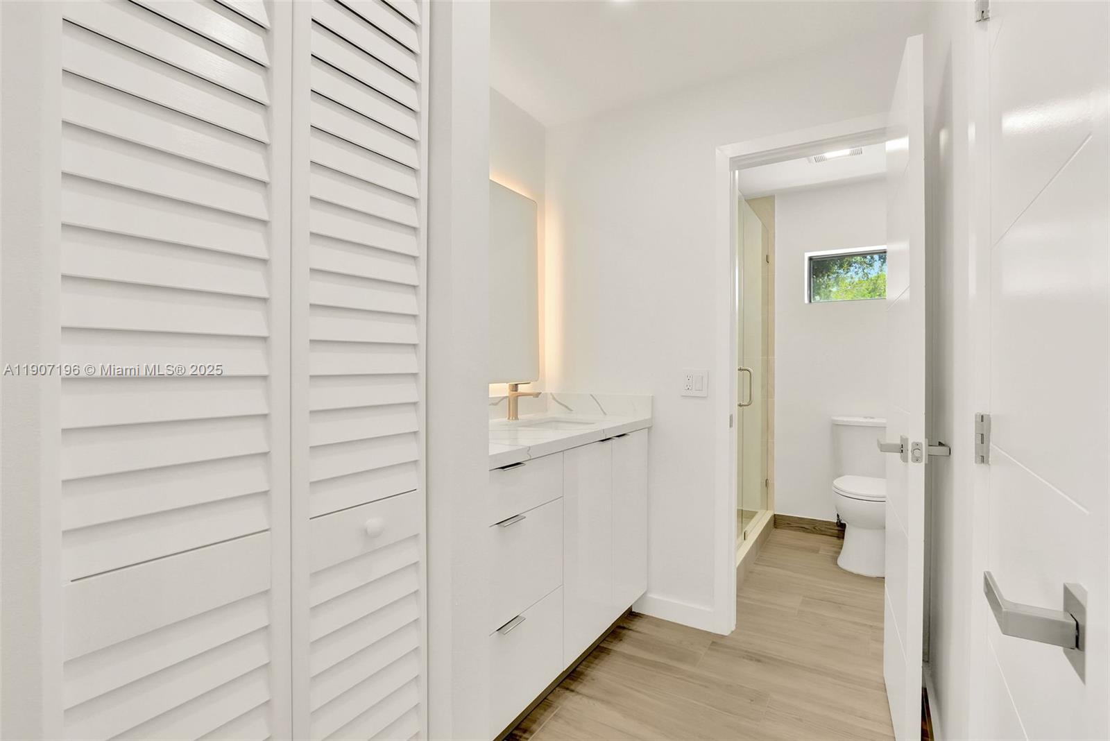 BRIAR BAY TOWNHOUSE EST - Residential Lease