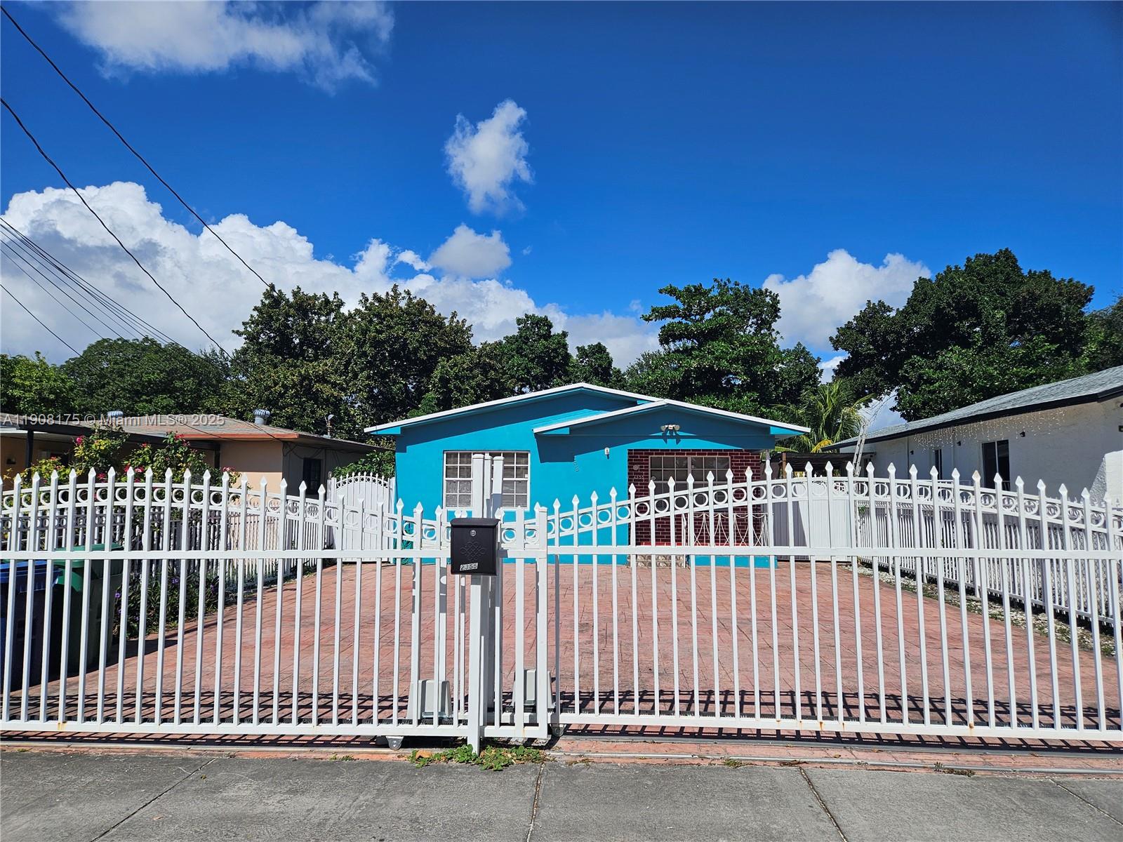 HOMEVILLE - Residential