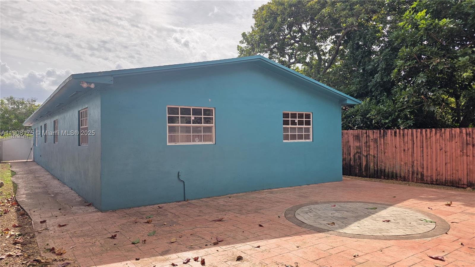 HOMEVILLE - Residential