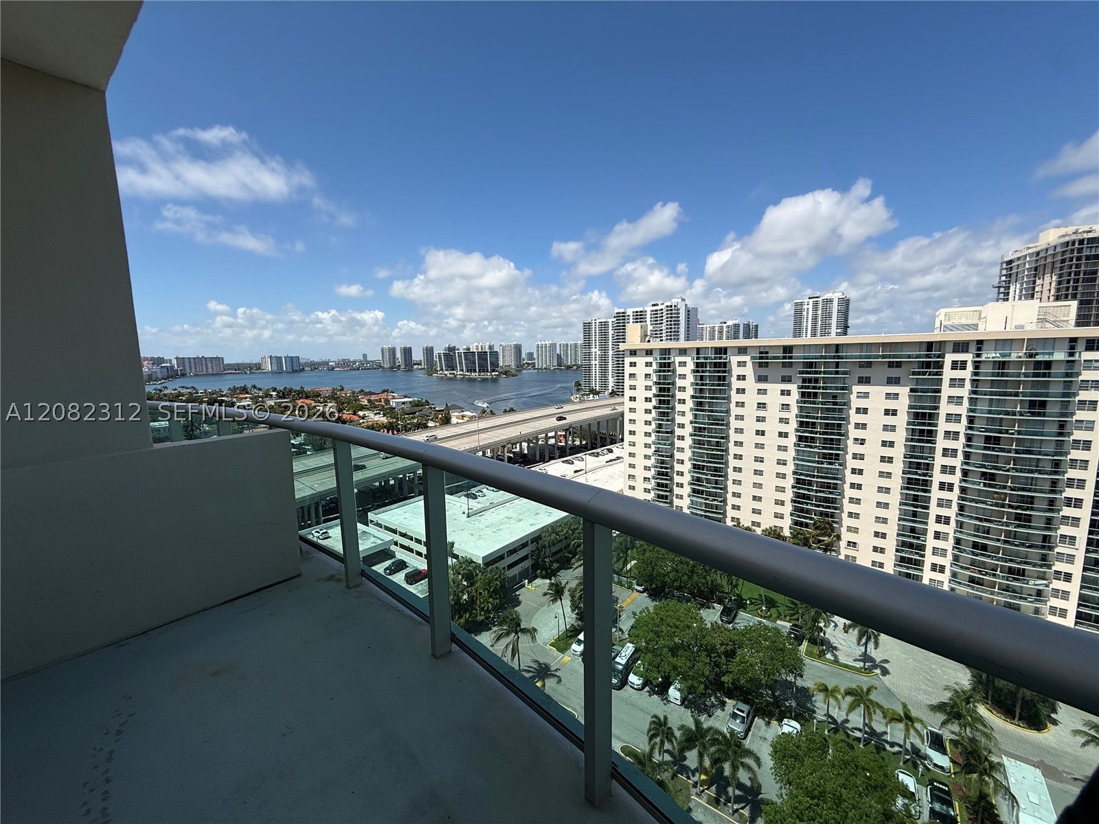 19380 Collins Ave PH-11