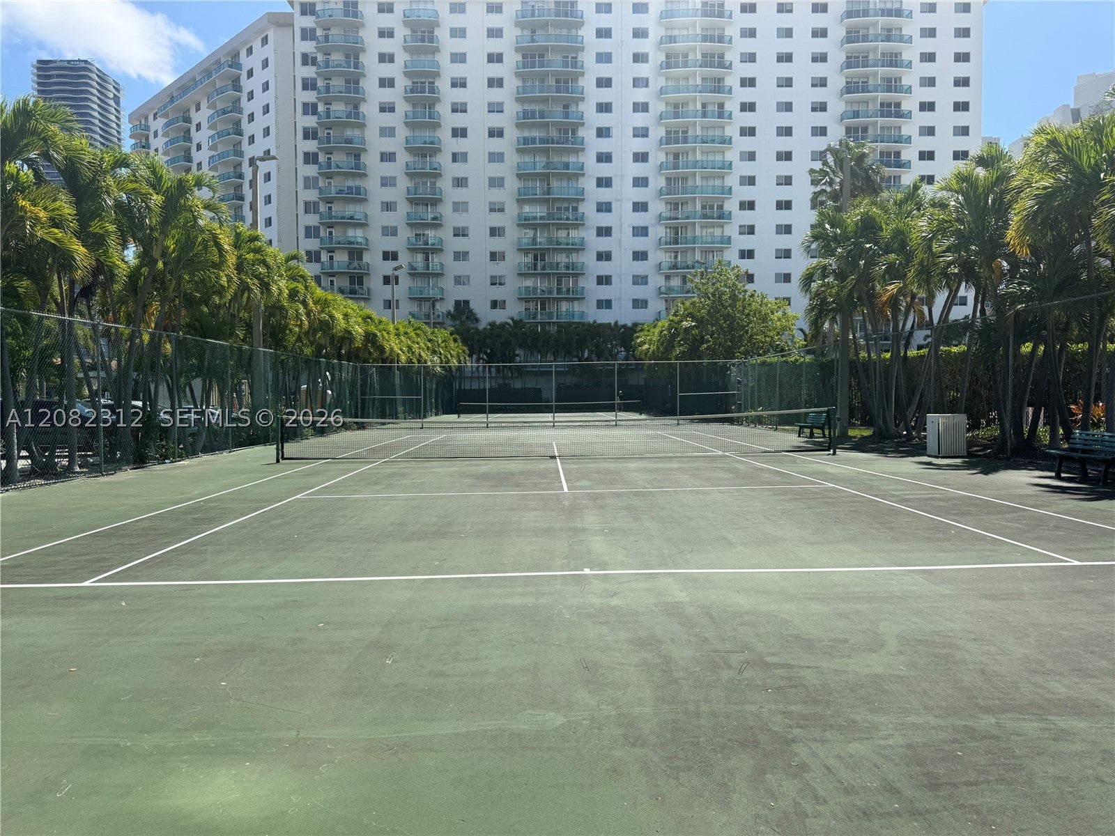 19380 Collins Ave PH-11