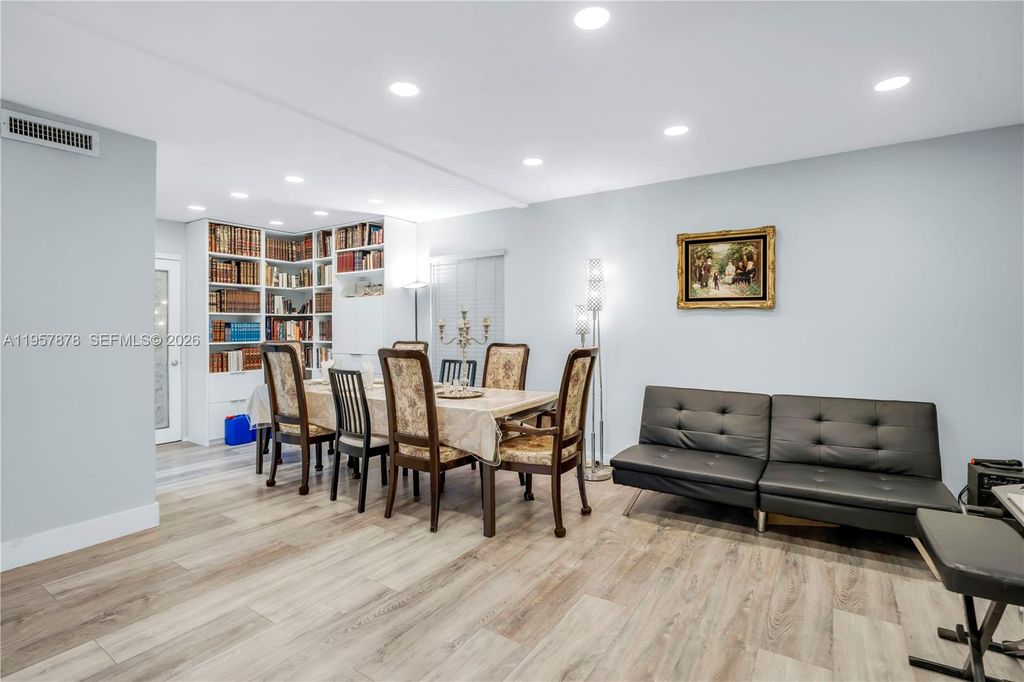 Photo of 7302 NW 65th St, Tamarac, FL 33321 (MLS # A11957878)