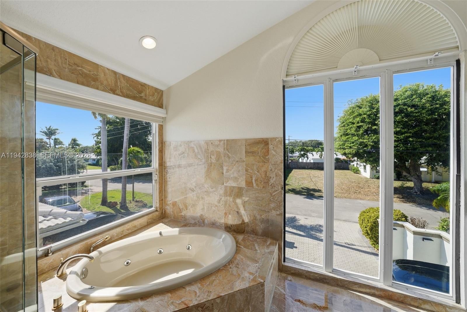 VENETIAN ISLES 3RD SEC - Residential