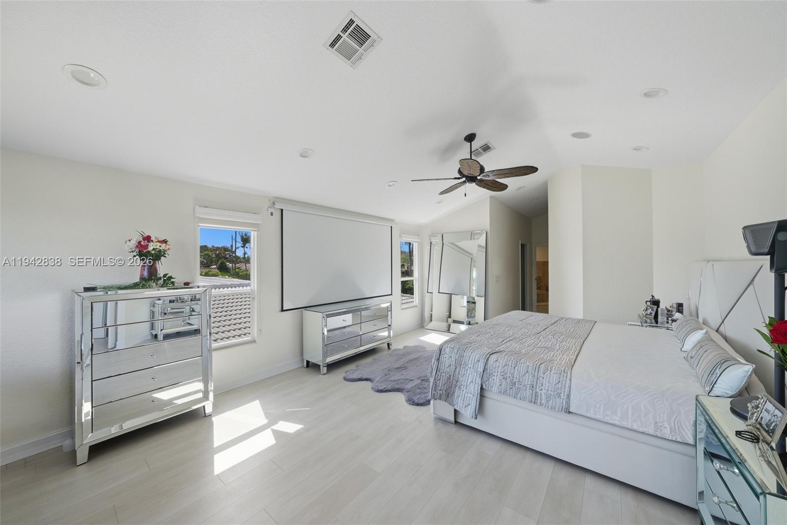 VENETIAN ISLES 3RD SEC - Residential