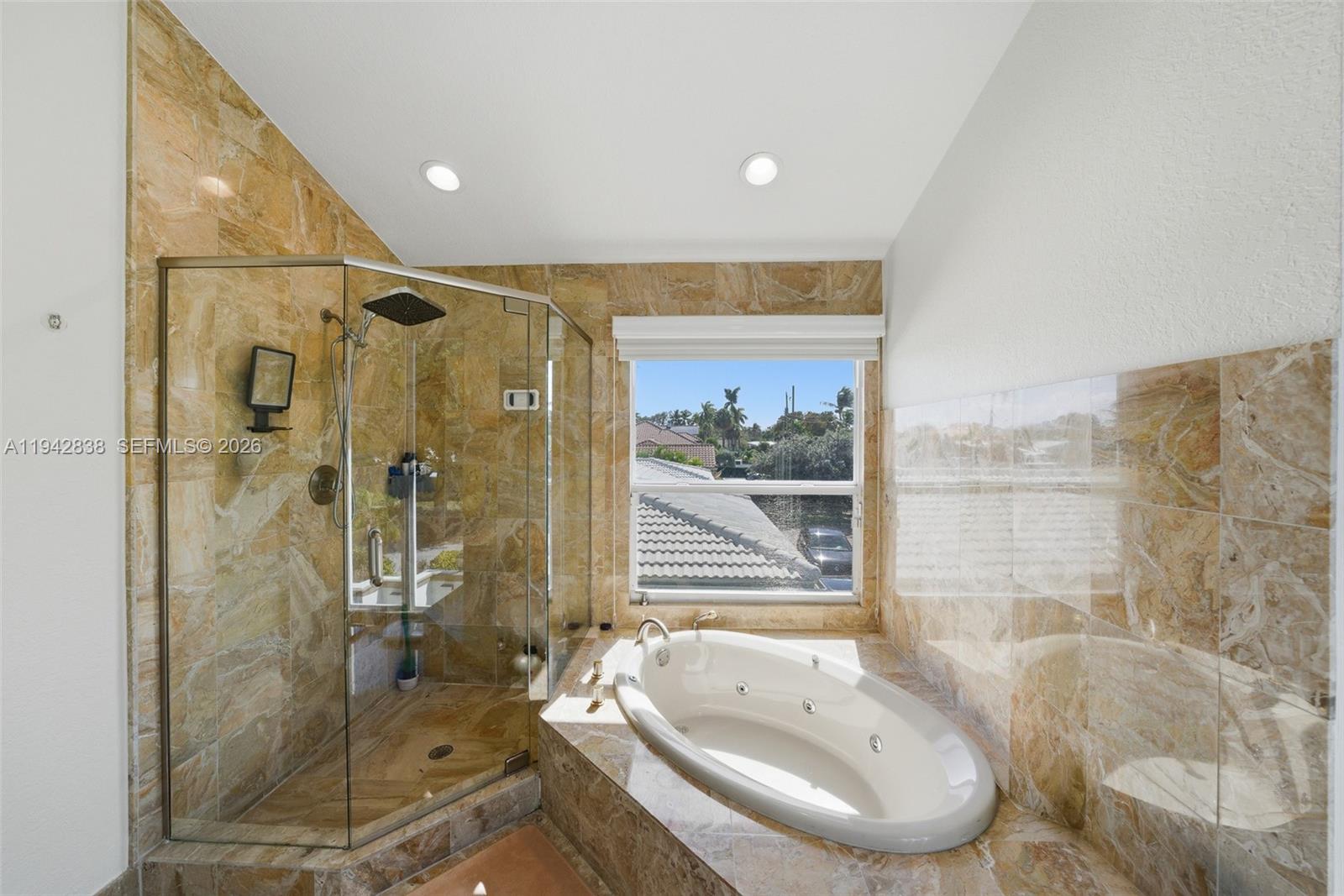 VENETIAN ISLES 3RD SEC - Residential