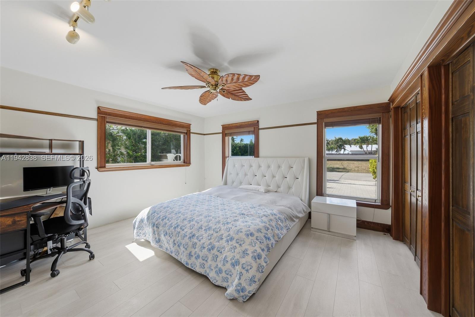 VENETIAN ISLES 3RD SEC - Residential