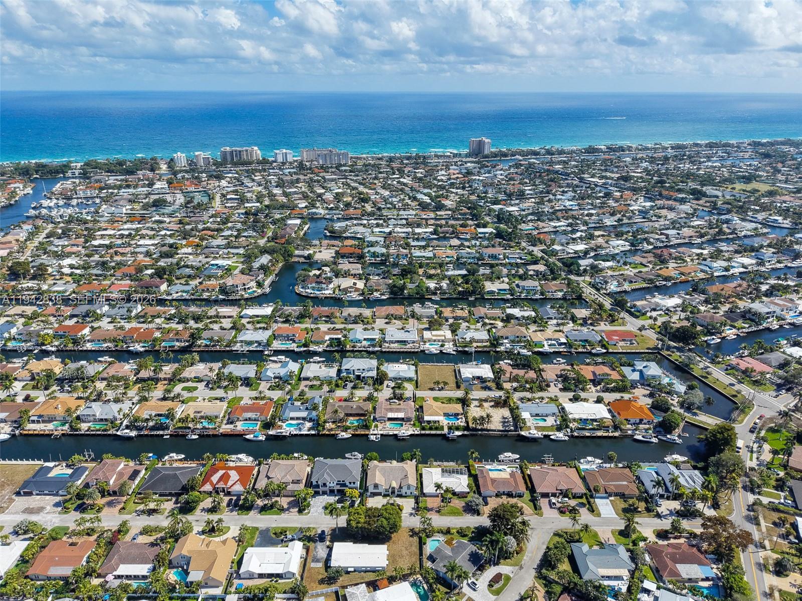 VENETIAN ISLES 3RD SEC - Residential