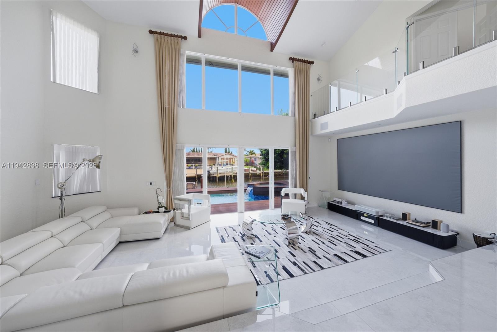 VENETIAN ISLES 3RD SEC - Residential