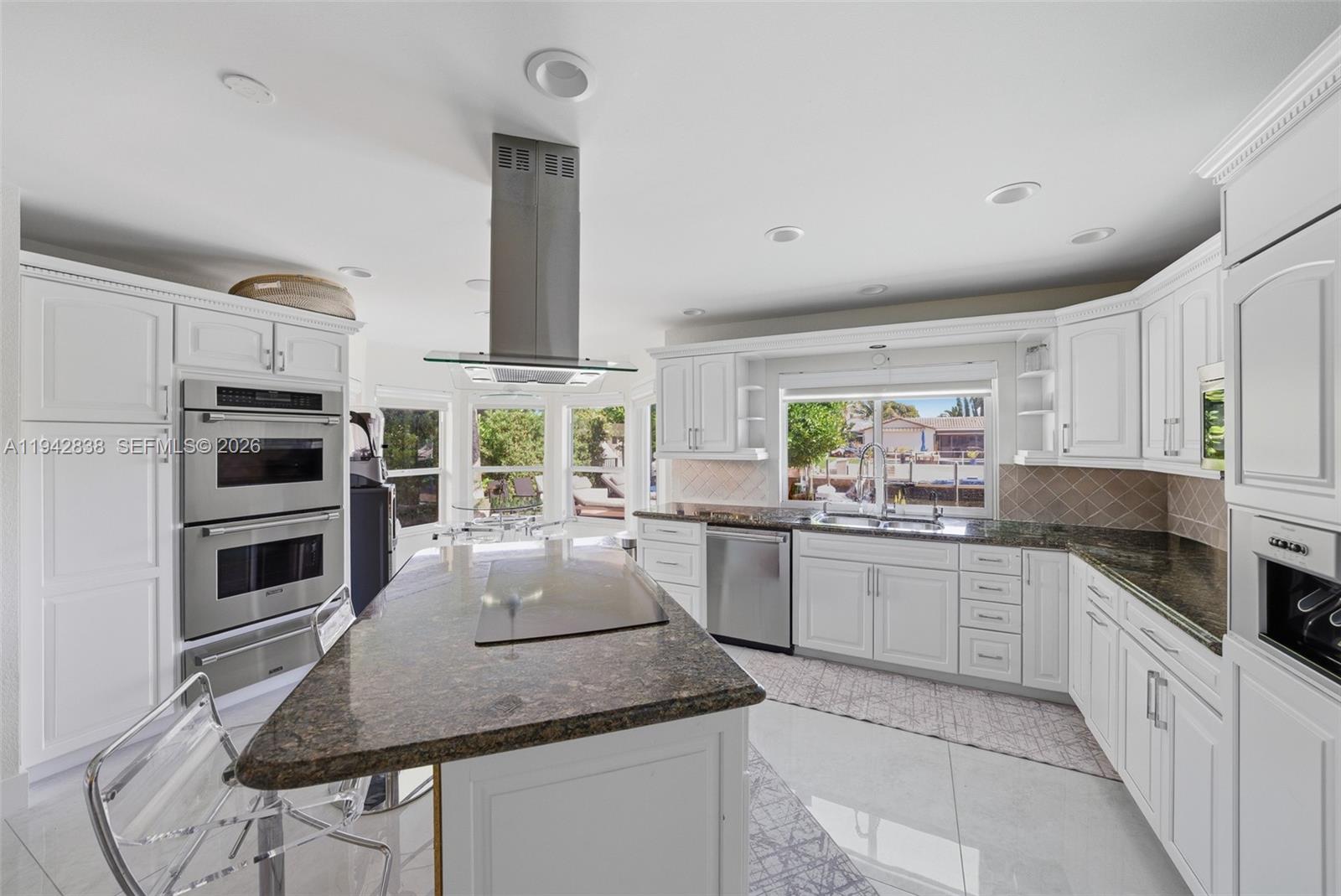 VENETIAN ISLES 3RD SEC - Residential