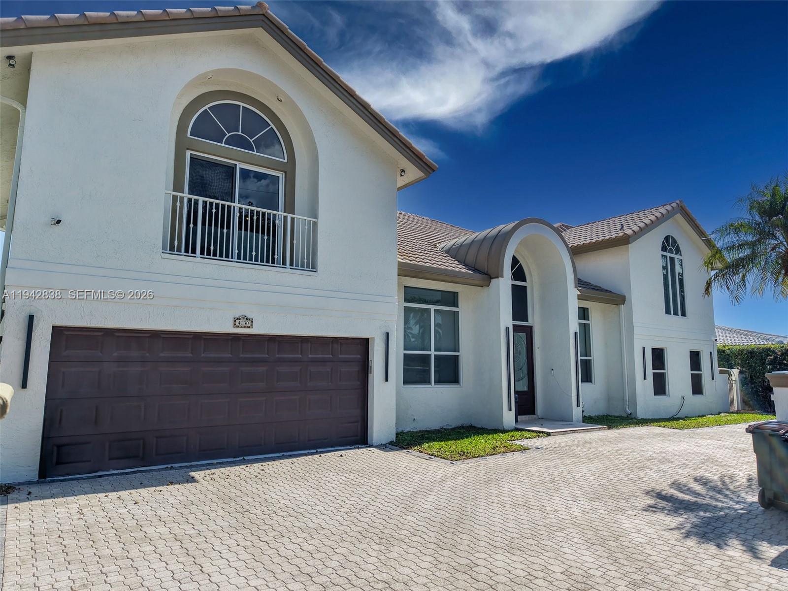 VENETIAN ISLES 3RD SEC - Residential