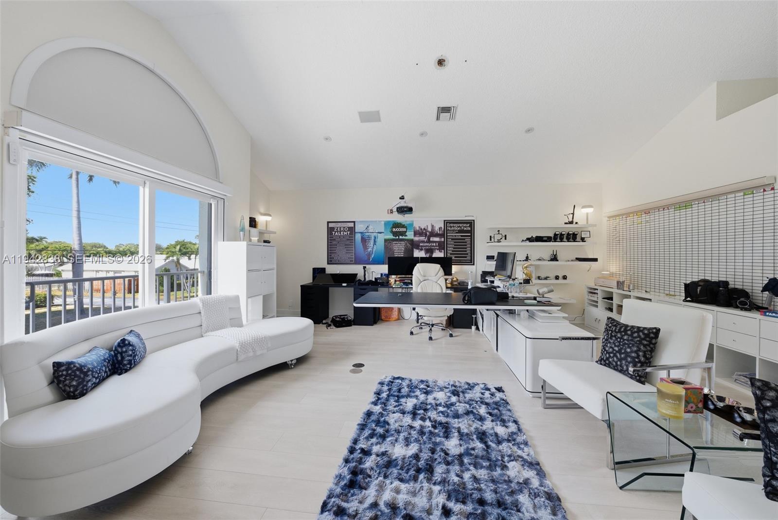 VENETIAN ISLES 3RD SEC - Residential