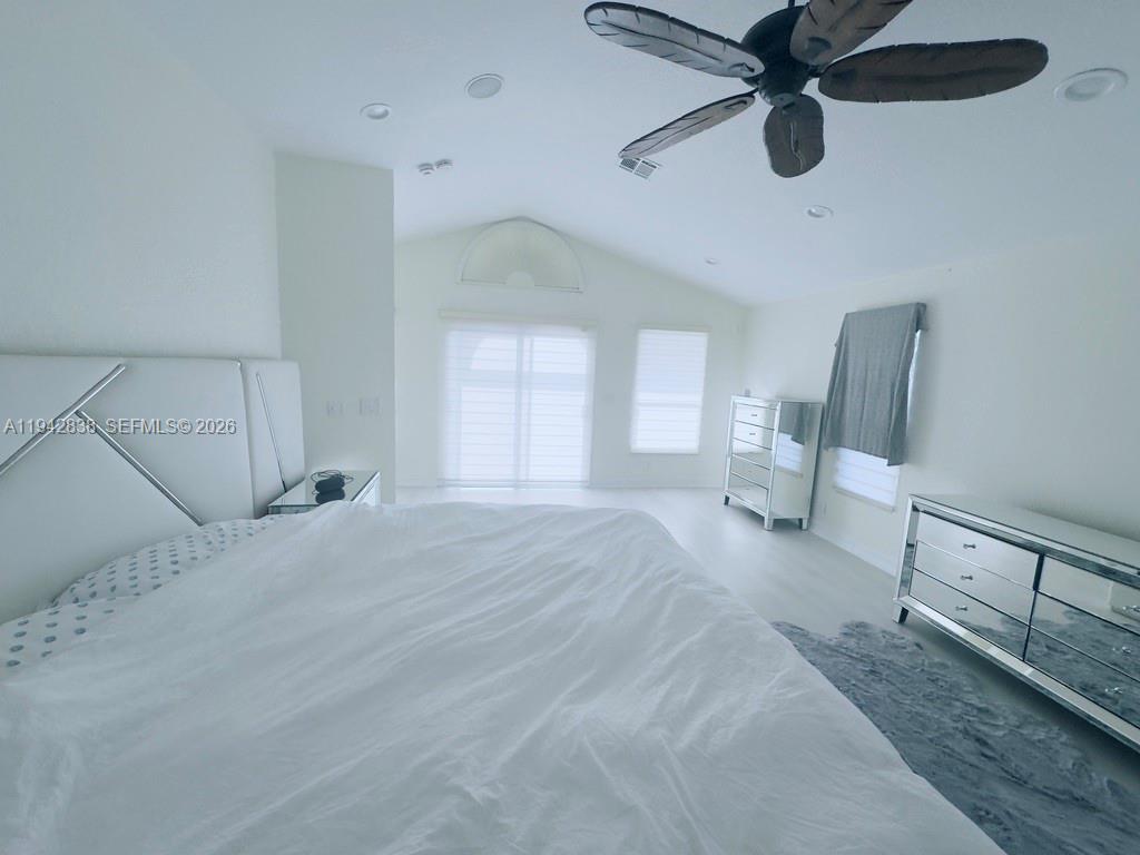 VENETIAN ISLES 3RD SEC - Residential